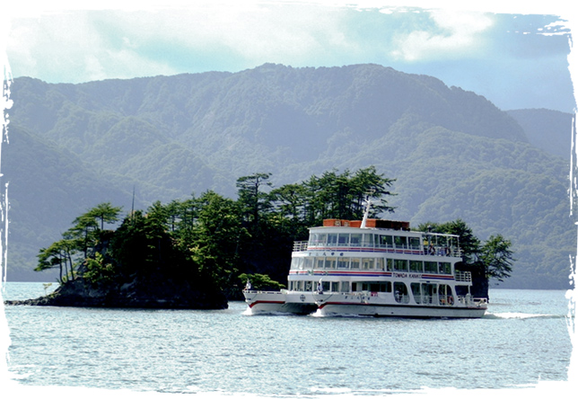 Lake Towada Boat Cruise